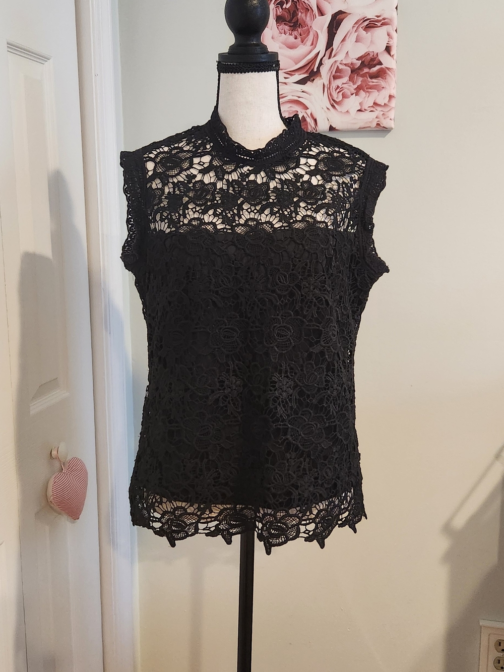 Nanette Lepore Black Floral Lace Cap-Sleeve Top